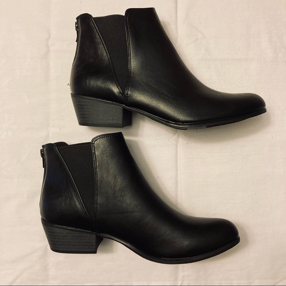 ESPIRIT ‘Triumphant’ Leather Black Booties